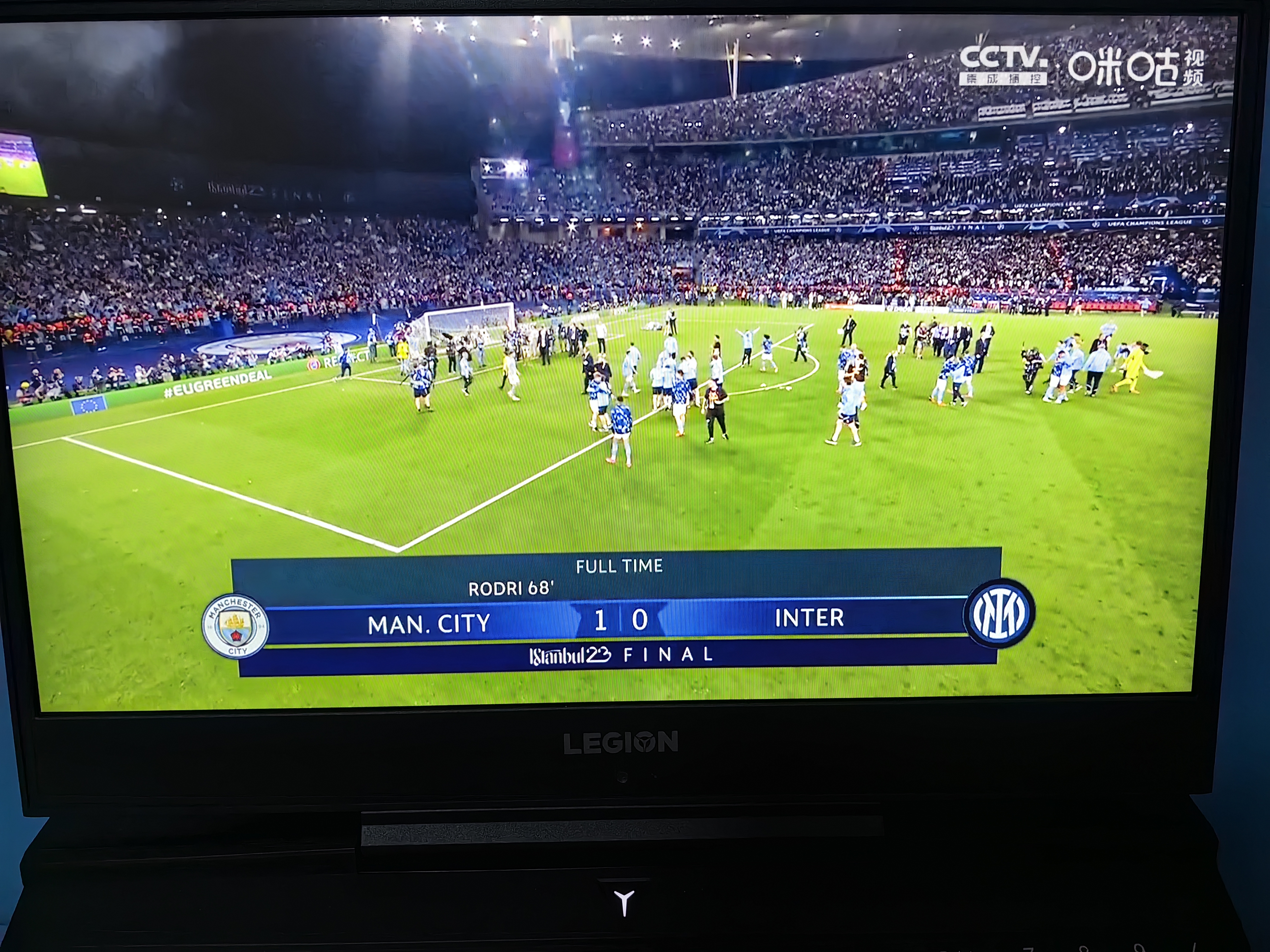 开云中国-C9观众热烈欢呼！，德罗巴迎来五赛季出色发挥全场沸腾不已-开云中国