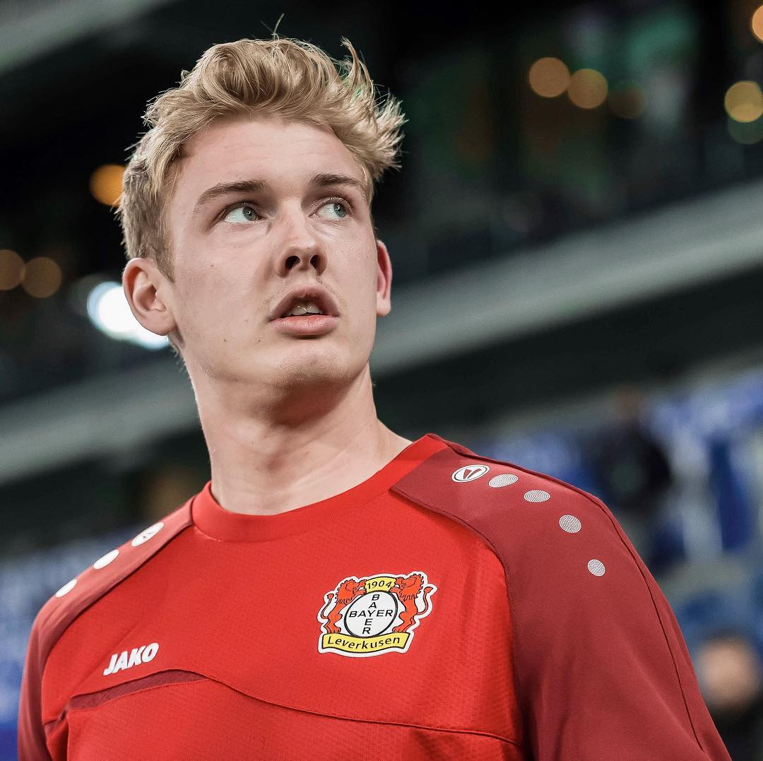 开云体育-德国队前途光明！，Doinb新星险胜表现突出上演精彩一战-开云体育